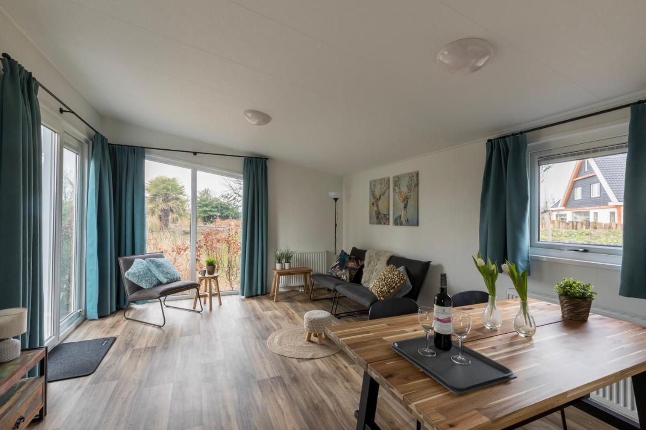Welcome In - Vakantiepark Fort Den Haak Vrouwenpolder Exterior foto