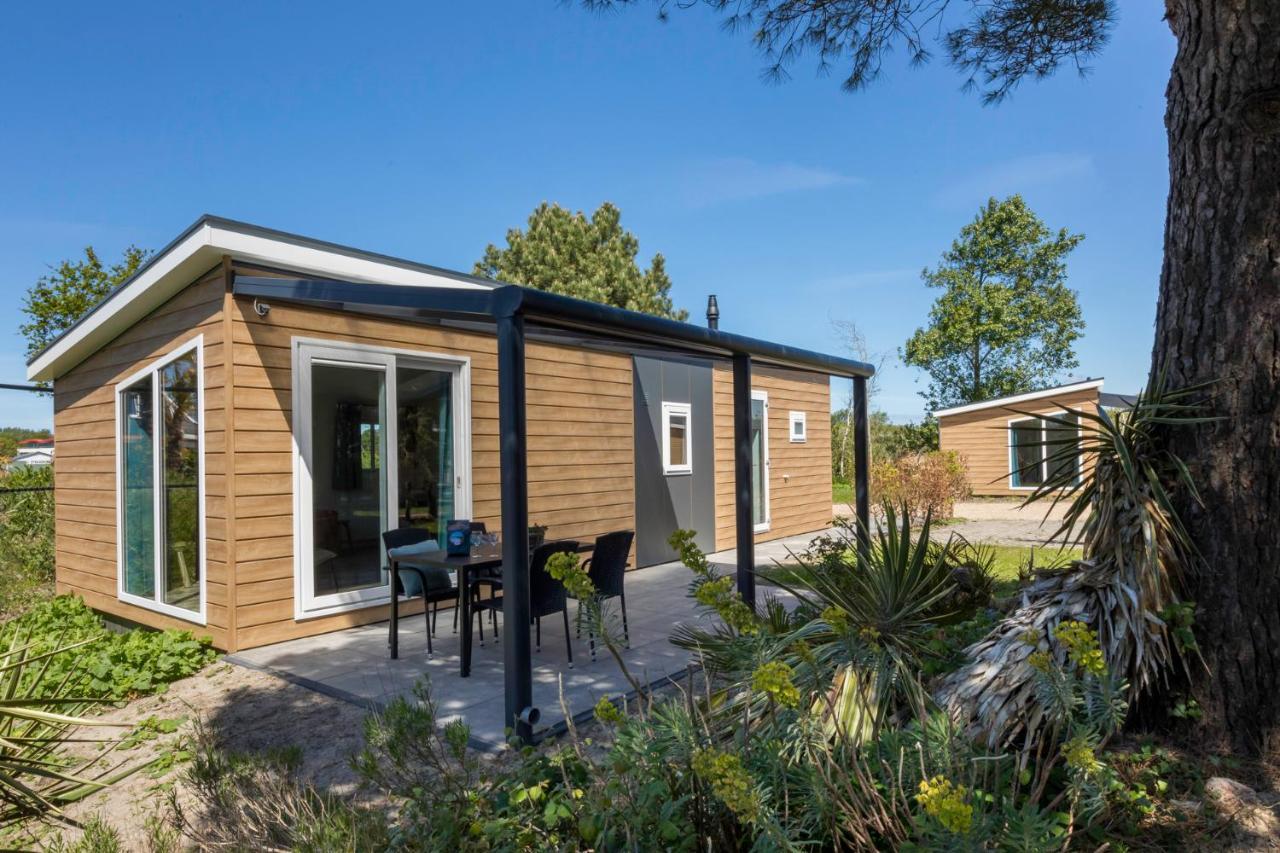 Welcome In - Vakantiepark Fort Den Haak Vrouwenpolder Exterior foto